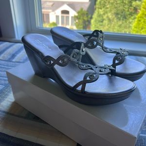Mila Paoli wedge sandals in silver/grey size 10. Runs TTS maybe  a half sz small
